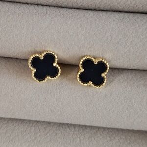 Black Onyx Clover Stud Earrings
